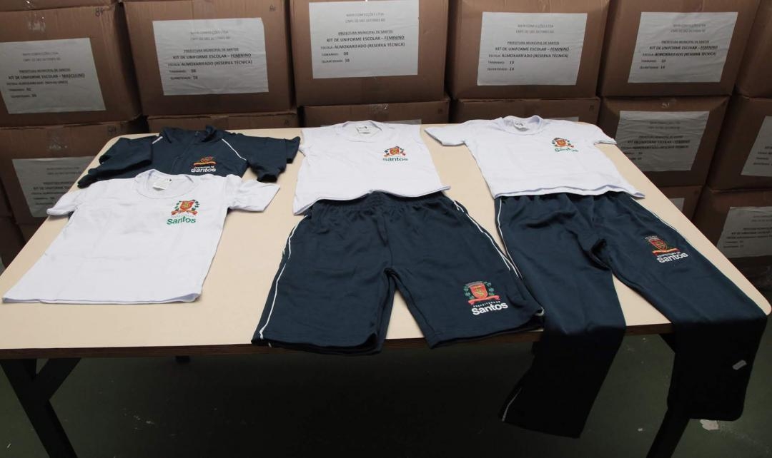 Escolas municipais de Santos reabrem na segunda com entrega de uniformes