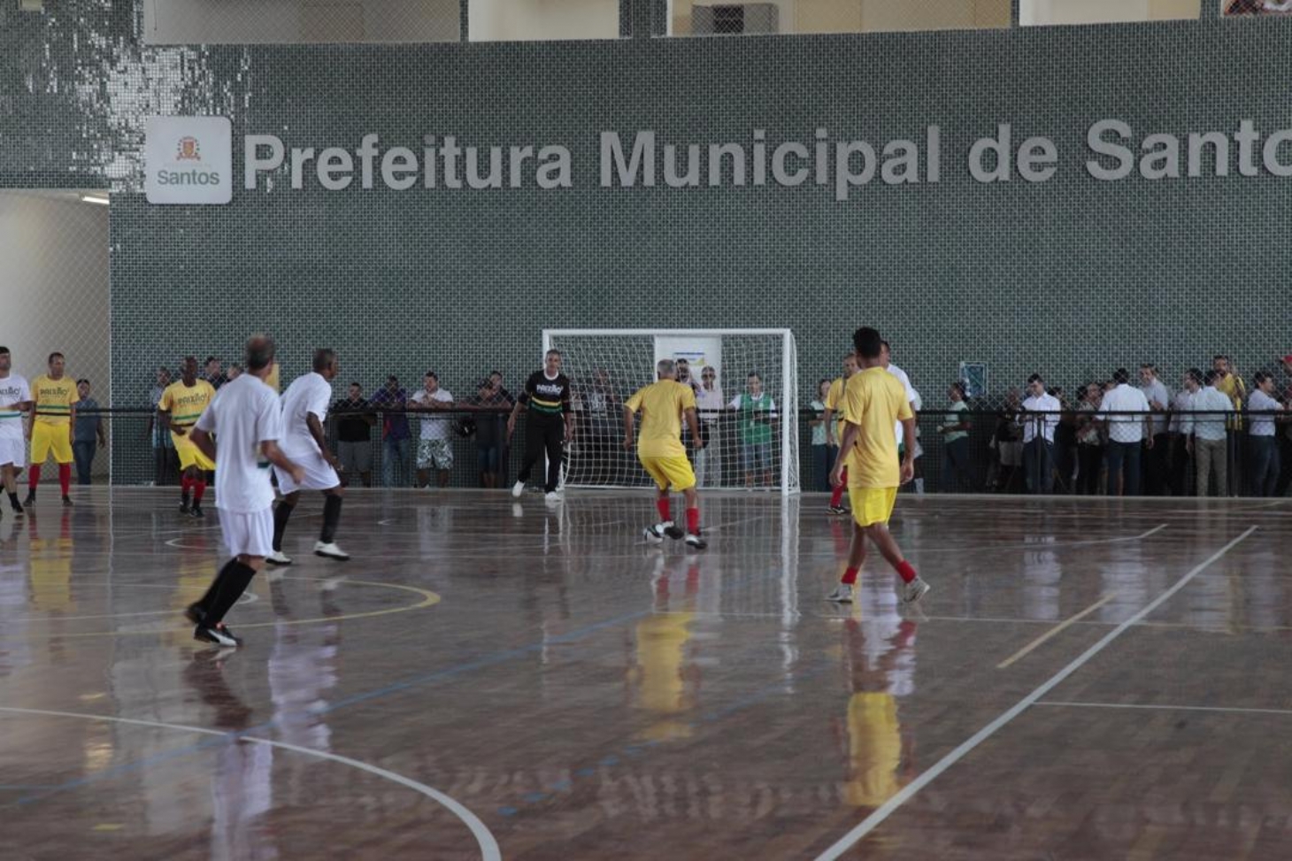 Centro esportivo em Santos oferece 410 vagas em várias modalidades | Jornal da Orla