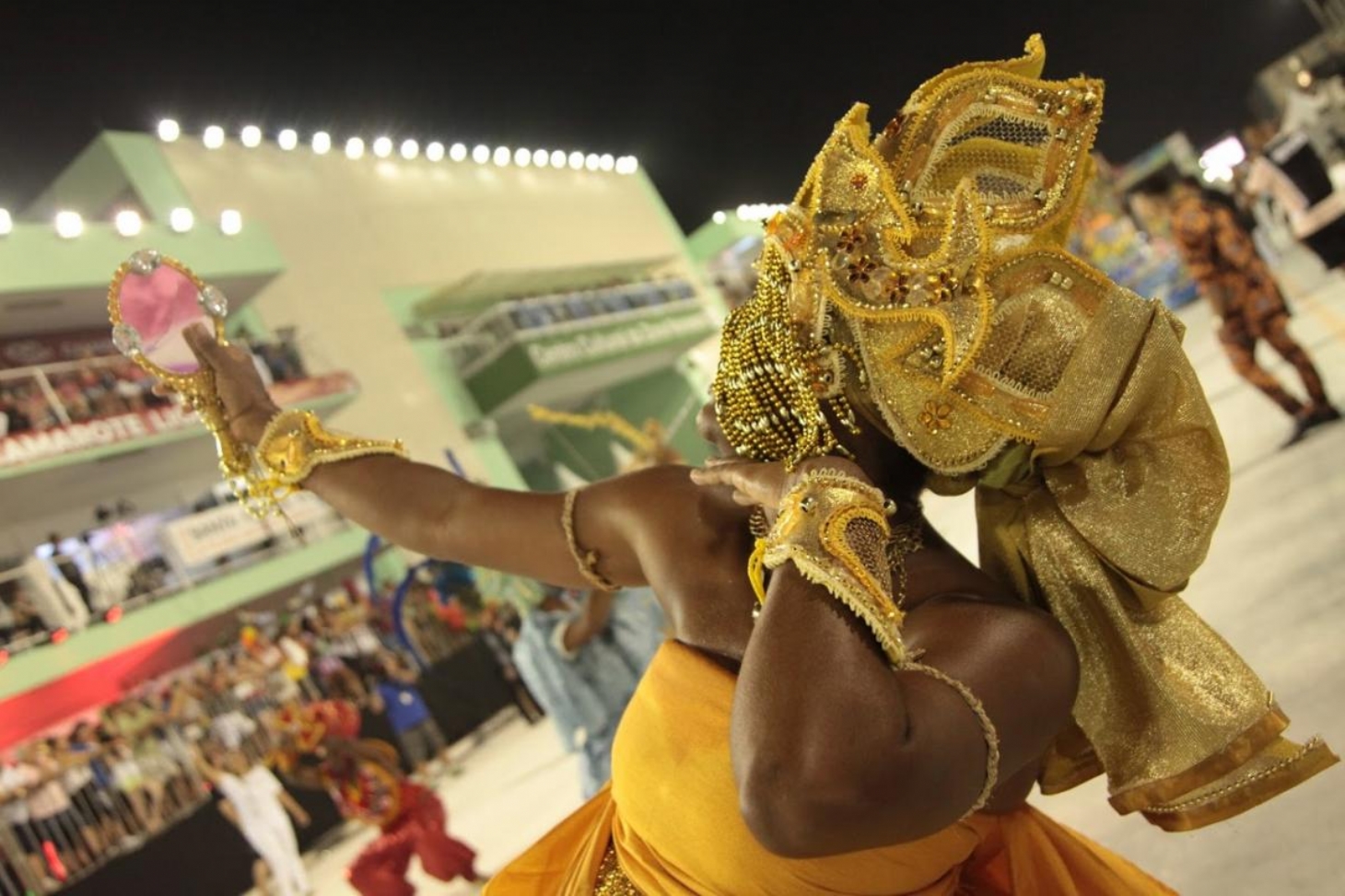 Chegou a hora de conhecer a grande campeã do carnaval santista