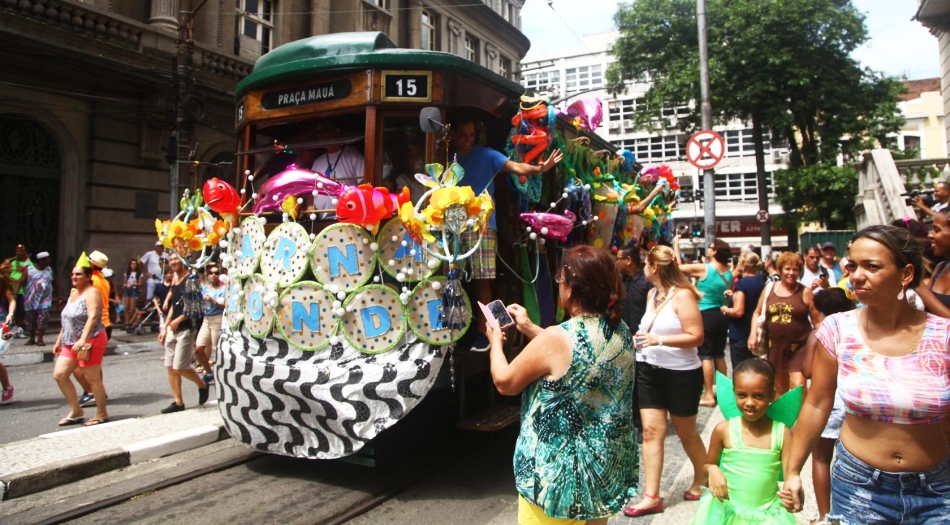 Carnabonde 2020 presta homenagem aos condutores do Bonde