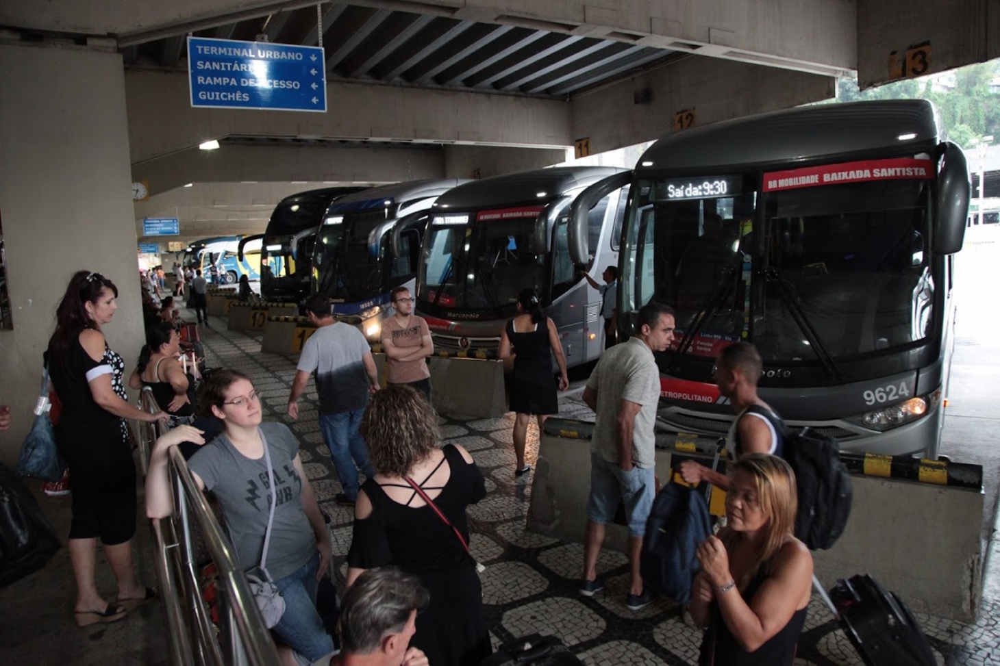 Carnaval já motiva carros extras na rodoviária