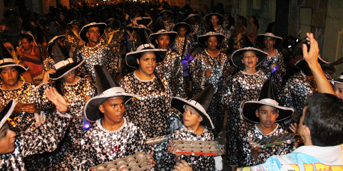 Escolas de sambas de Guarujá se apresentam em Desfile Show Oficial na segunda-feira (24)