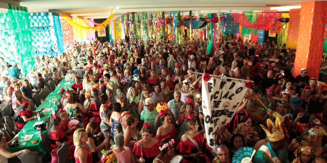 Troca de convites para o Baile da Mais Bela Idade em Santos começa na segunda-feira