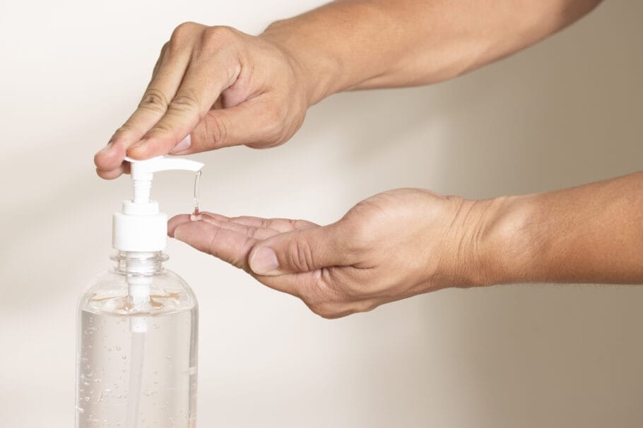 Novo coronavírus: comissão da Câmara defende tabelamento de álcool gel