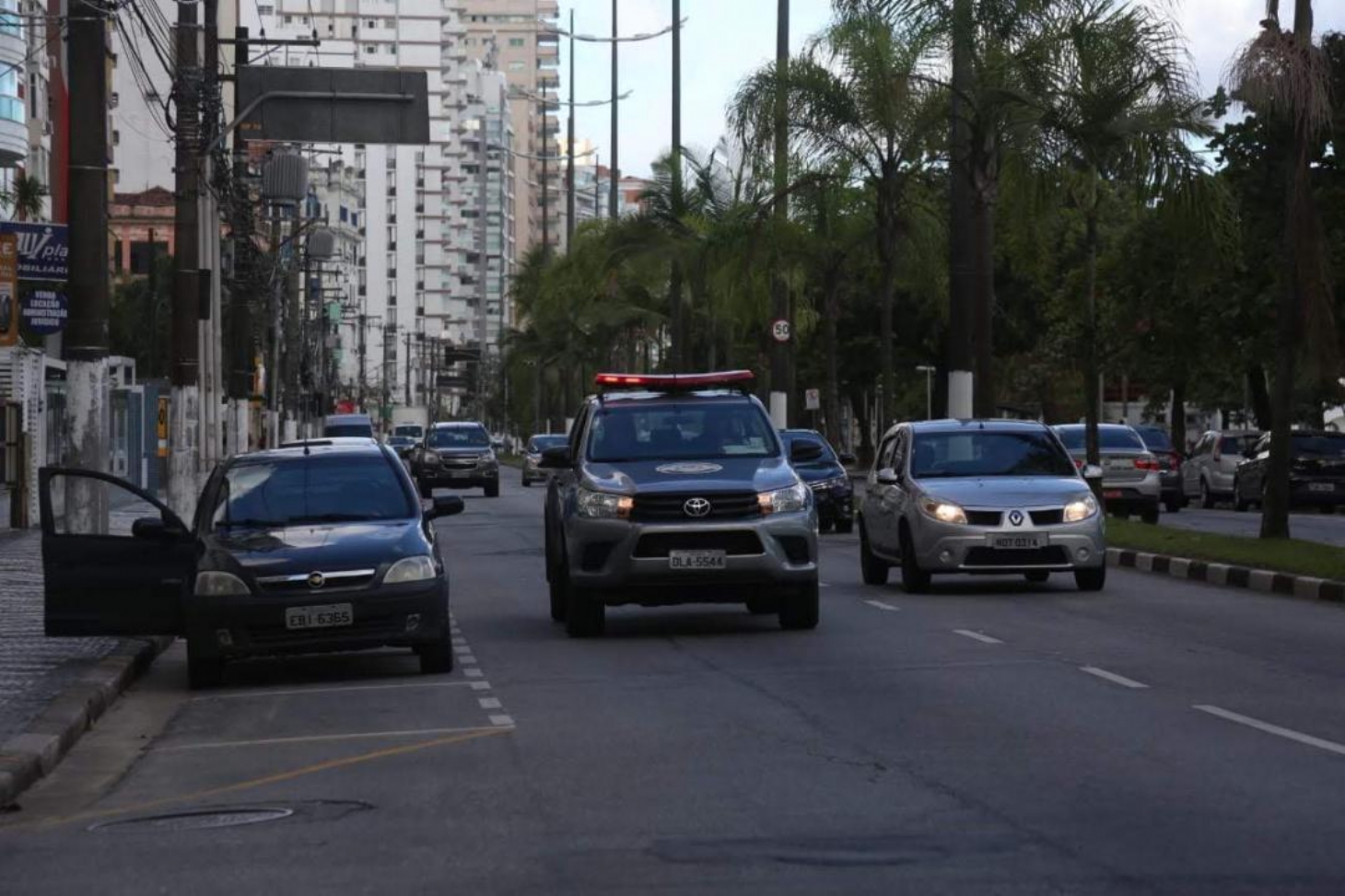 Carros de som alertam população sobre coronavírus em vários pontos de Santos | Jornal da Orla