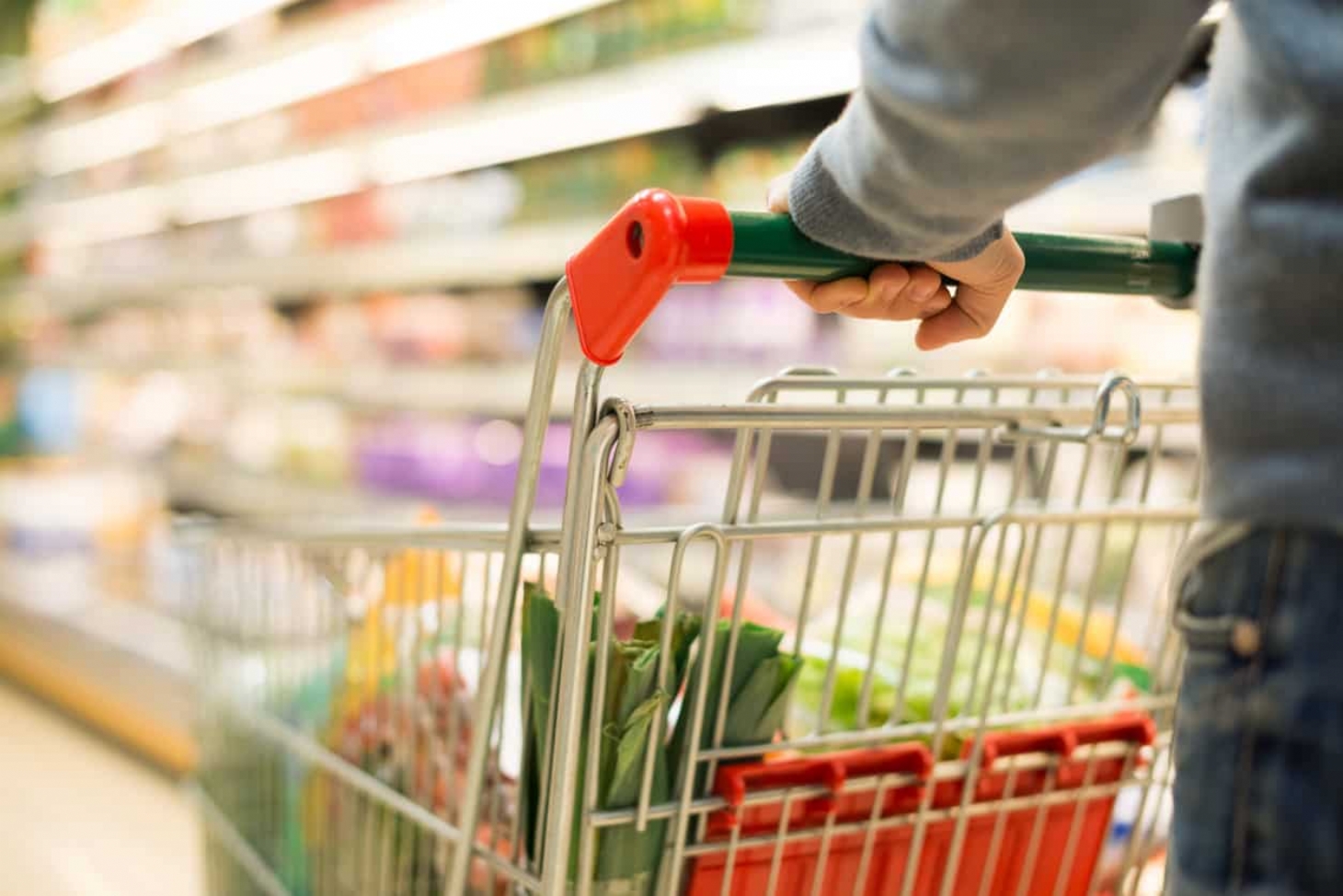 Covid-19: como se comportar durante as compras em feiras ou supermercados | Jornal da Orla
