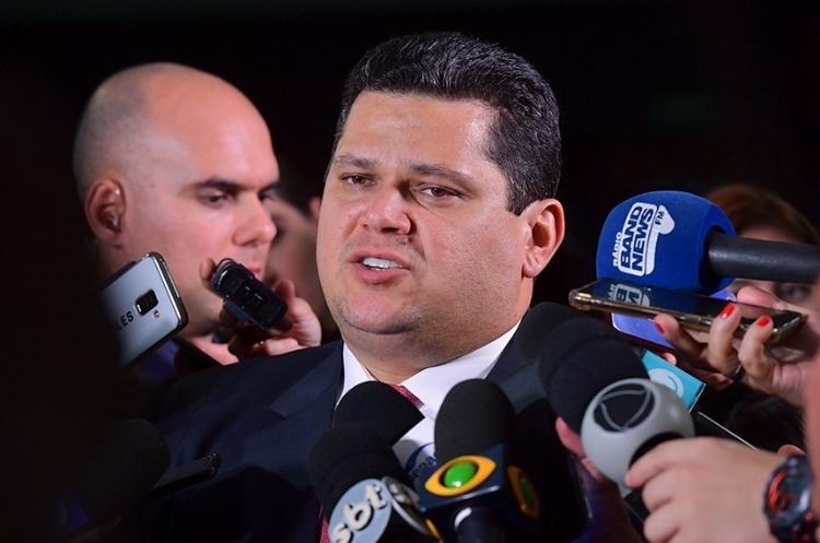 Líderes do Senado divulgam manifesto pelo isolamento social | Jornal da Orla