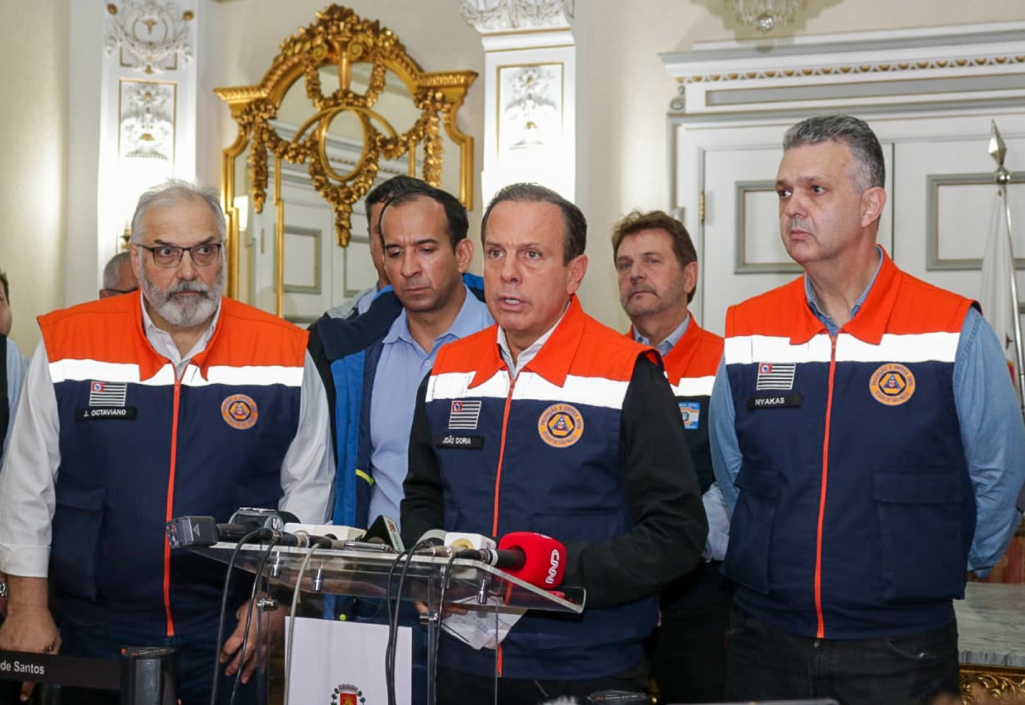 Doria forma força-tarefa para atender vítimas das chuvas
