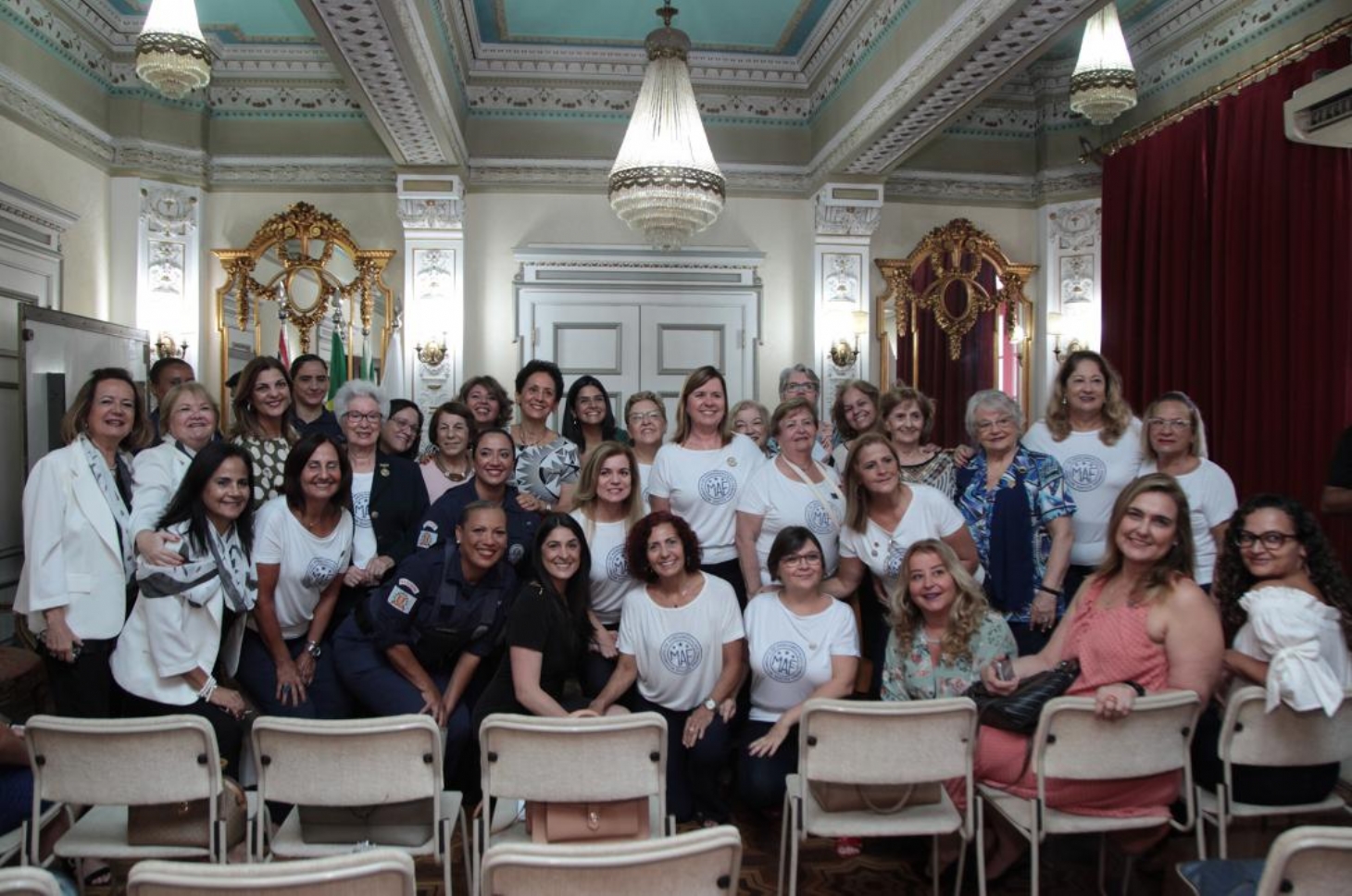 Cursos de política e de defesa pessoal para pessoas com deficiência são destaques na abertura do mês da Mulher