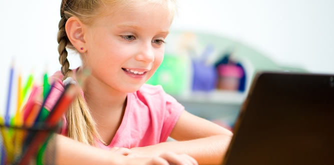 Mais de 53 mil alunos retornam às aulas online na quarta-feira (22) em PG