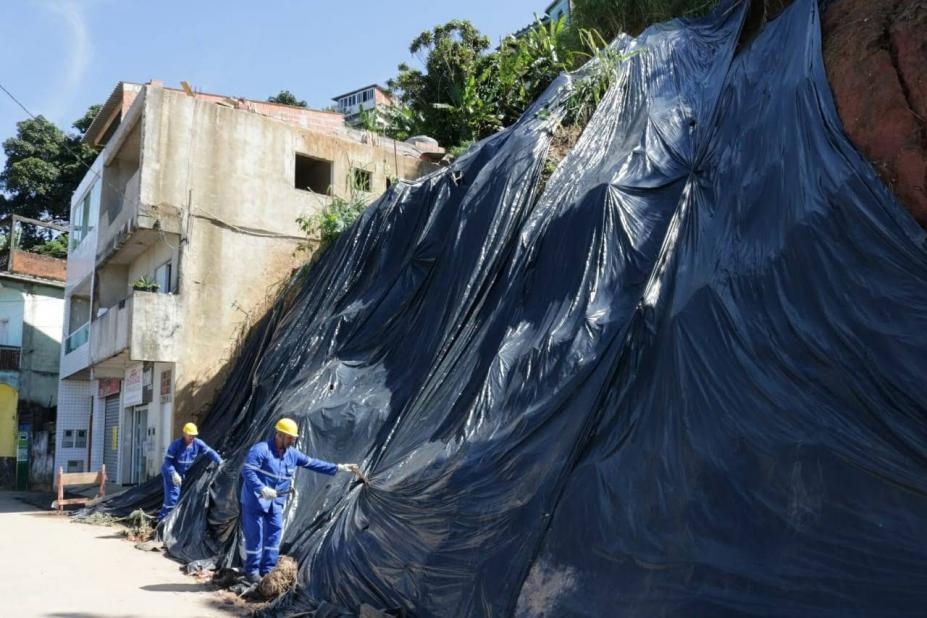 Santos obtém R$ 14,9 milhões para finalizar obras em morro | Jornal da Orla