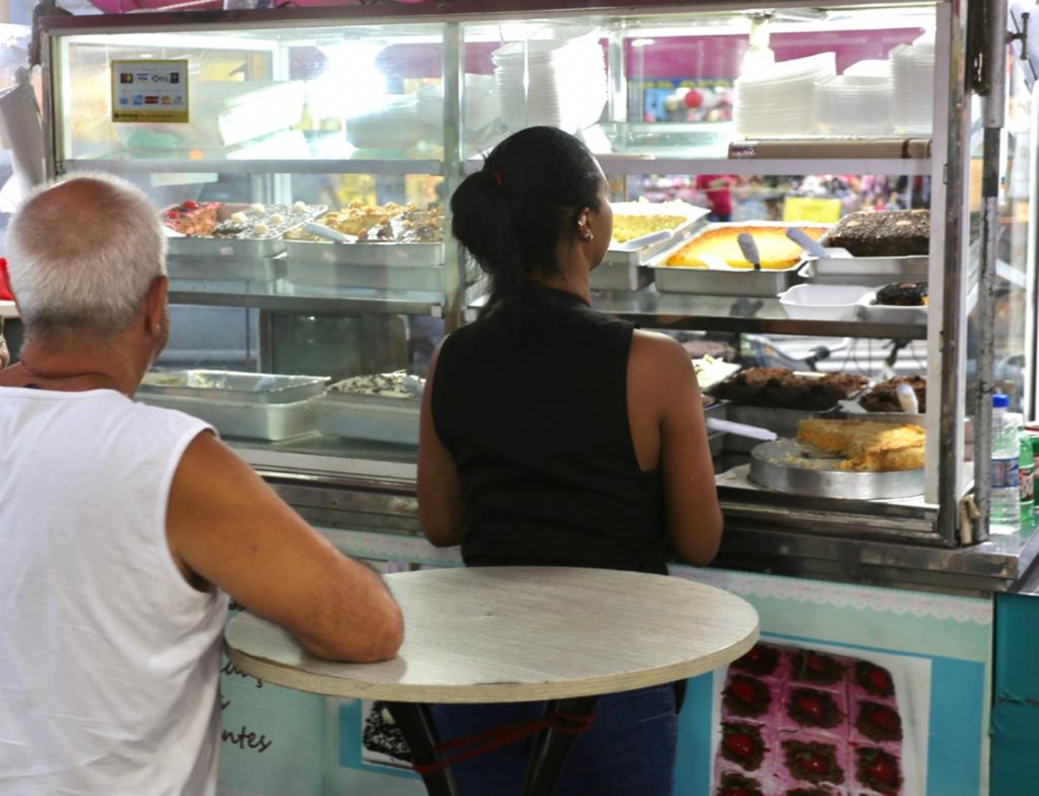 Uso de máscaras, higienização e distanciamento mínimo passam a ser obrigatórios em Guarujá