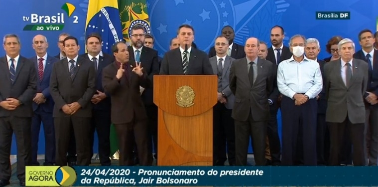 Bolsonaro comete suicídio político em cadeia nacional