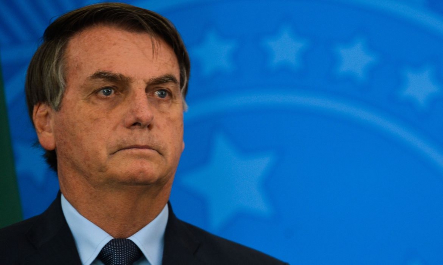Bolsonaro anuncia sanção, mas não assina e diz que aguarda MP para oficializar R$ 600 | Jornal da Orla