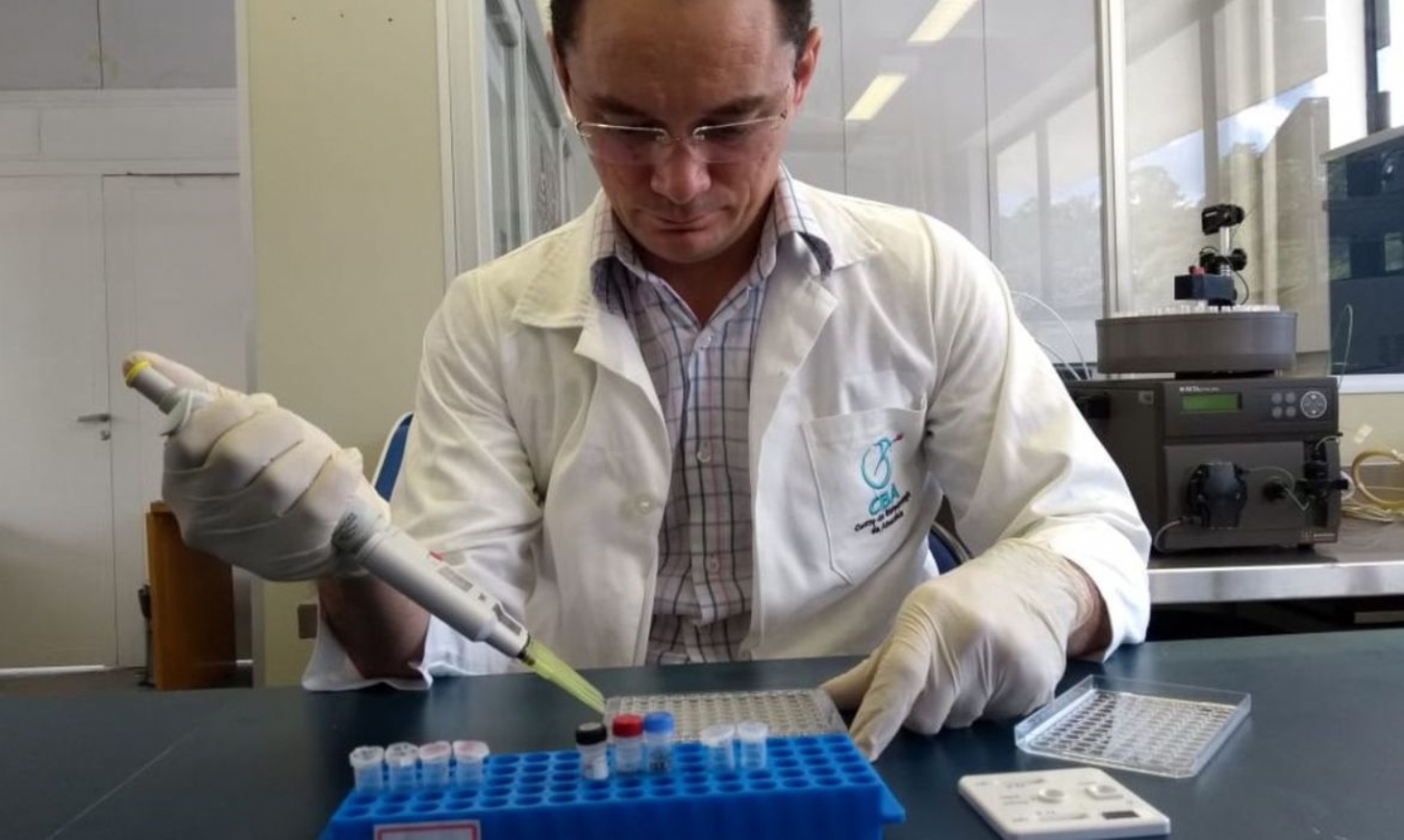 Laboratório brasileiro desenvolve teste para covid-19