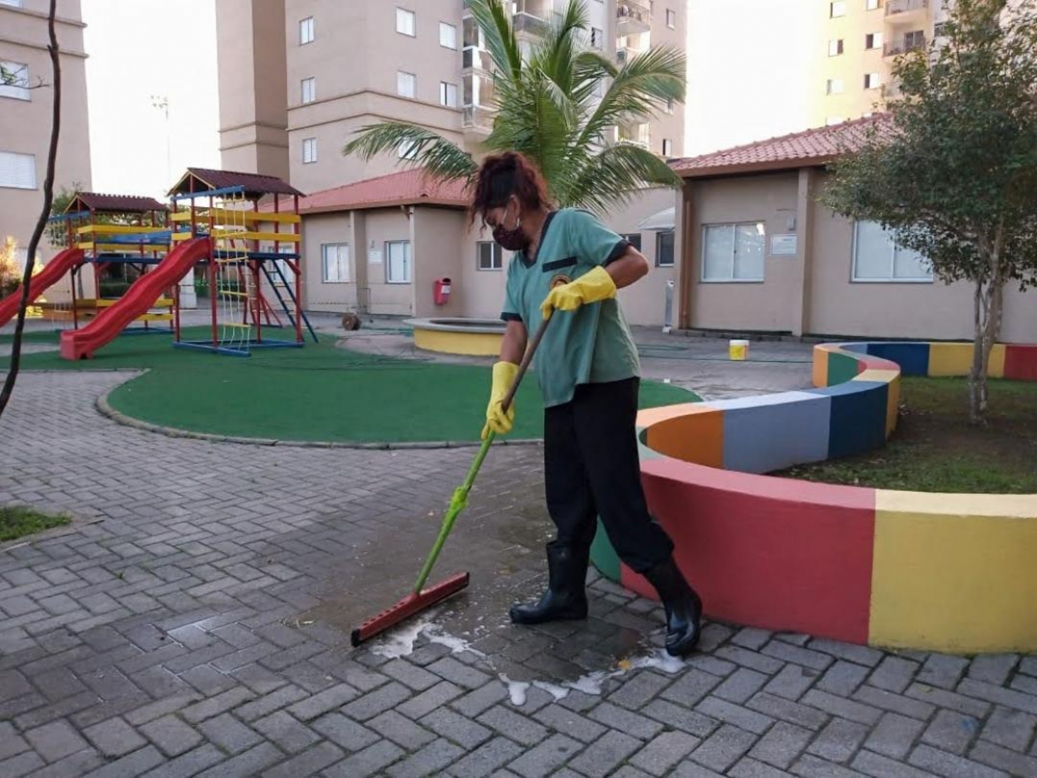 Condomínios devem priorizar prevenção durante a pandemia