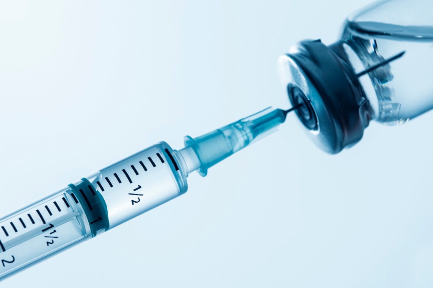 Depois de Oxford, nova vacina britânica começa a ser testada | Jornal da Orla