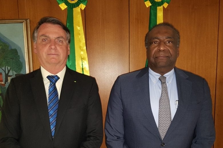 Bolsonaro elogia Decotelli e diz que ministro está ciente de equívoco | Jornal da Orla