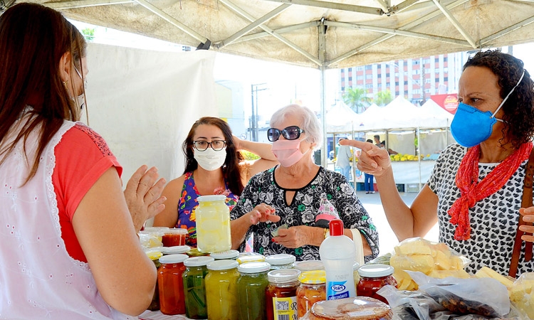 Feira do Produtor comercializa alimentos orgânicos em Itanhaém | Jornal da Orla