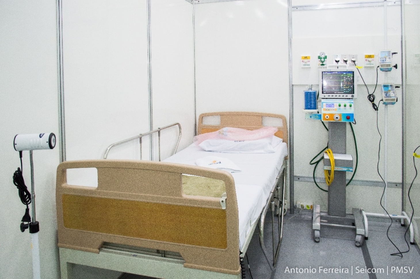 São Vicente inaugura hospital de campanha na Área Continental