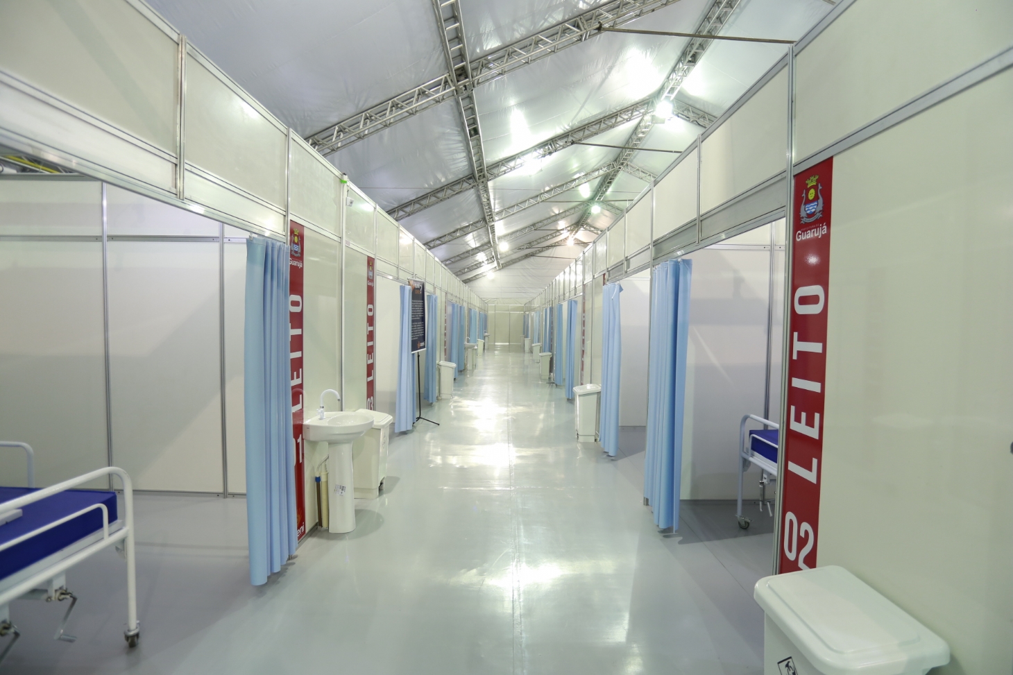 Hospital de Campanha de Guarujá atende 145 pacientes no 1º mês