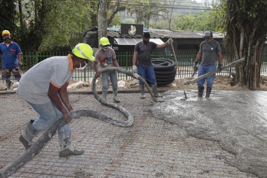Reservatório e playground de ponto turístico em Santos são concretados | Jornal da Orla