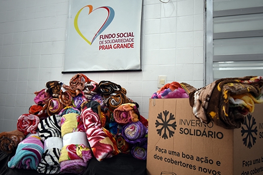 PG: Campanha Inverno Solidário arrecada cobertores para famílias carentes