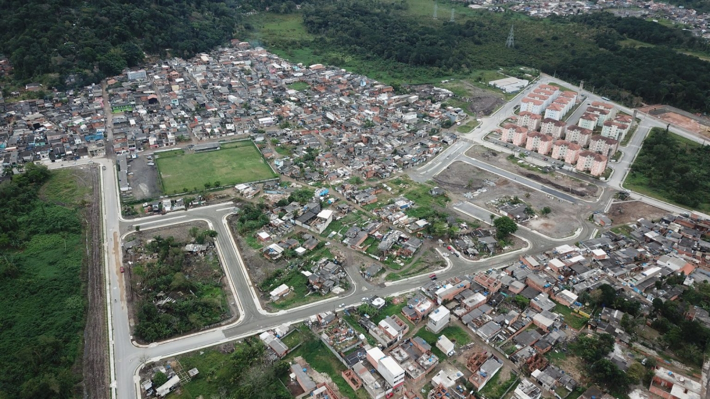 Regularização fundiária segue e atenderá mais 15.870 famílias em Guarujá