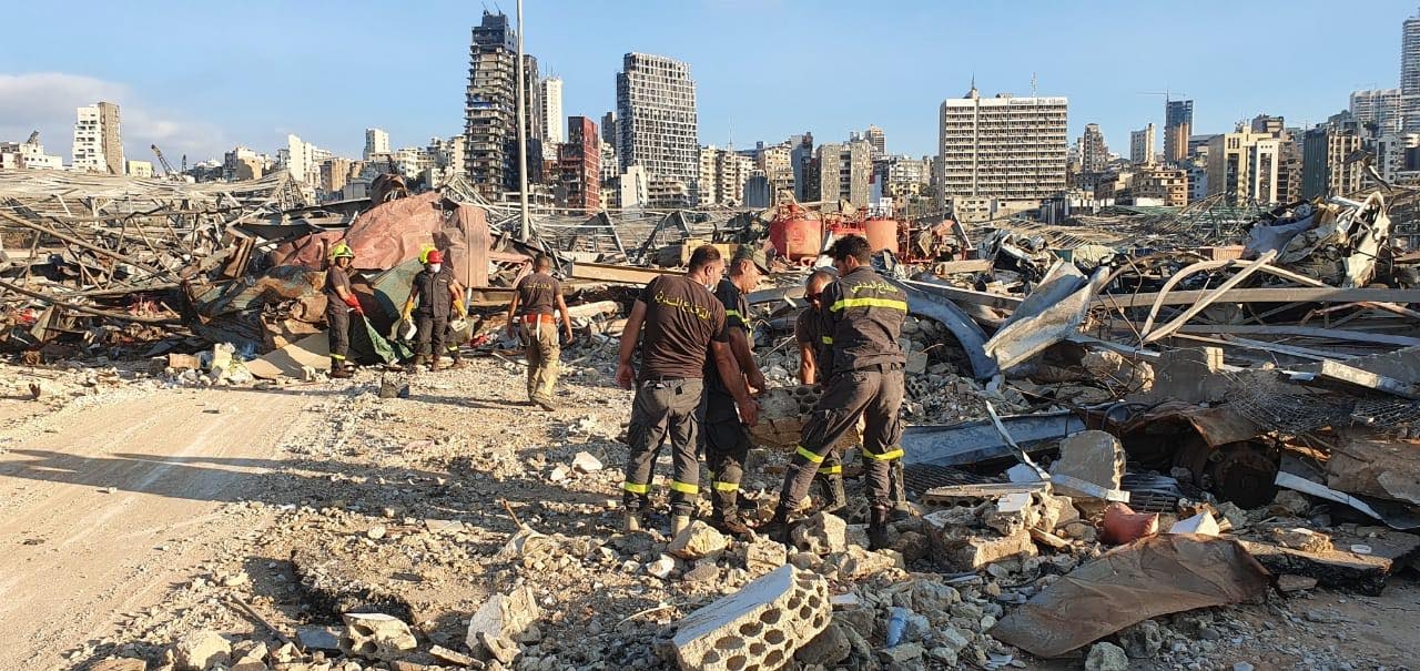 Socorristas vasculham destroços em Beirute após sinais de vida | Jornal da Orla