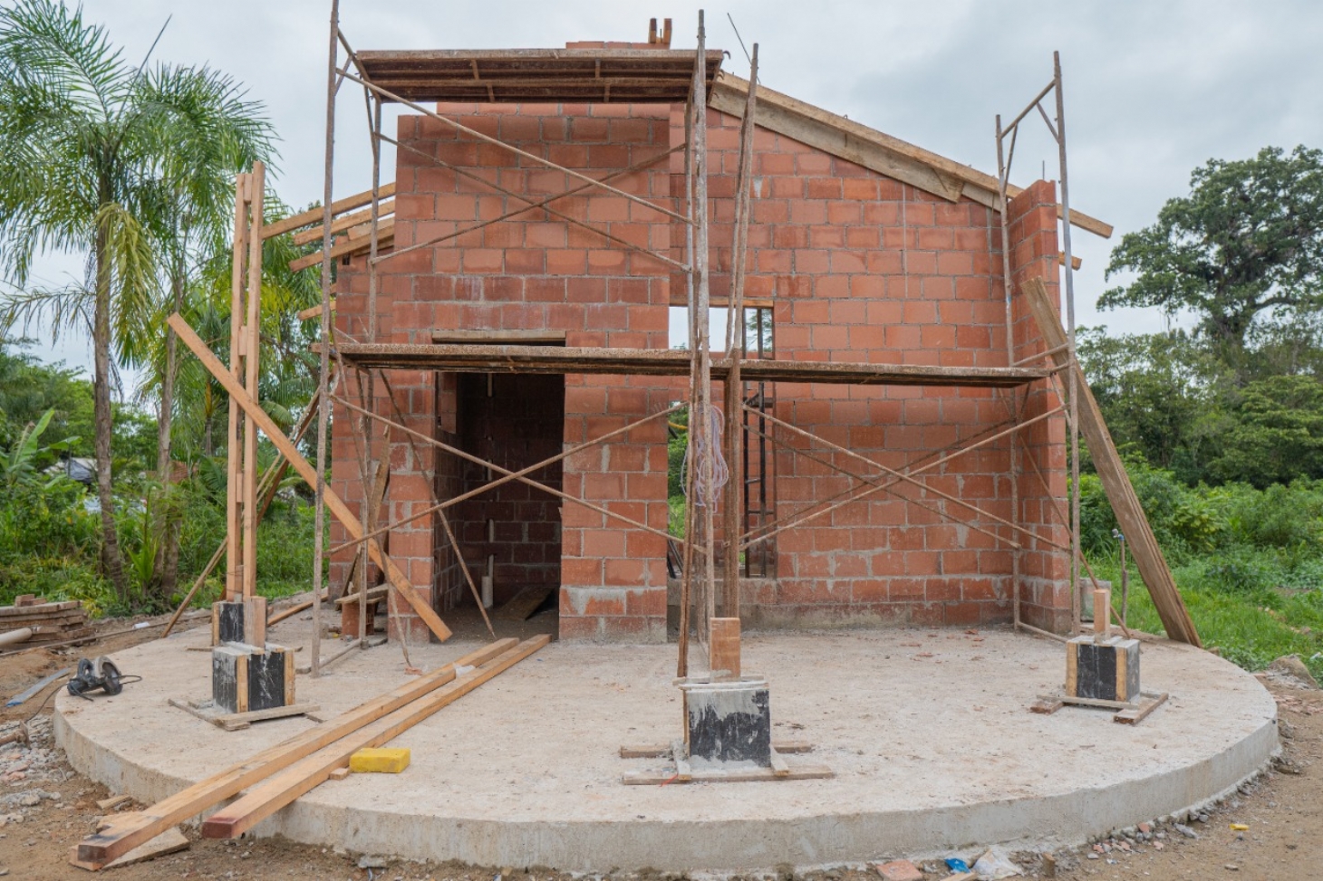 Bertioga inicia construção de conjunto habitacional indígena | Jornal da Orla