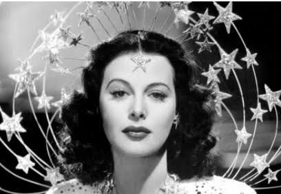 Hedy Lamarr, Judia, Estonteante Atriz e Inventora | Jornal da Orla