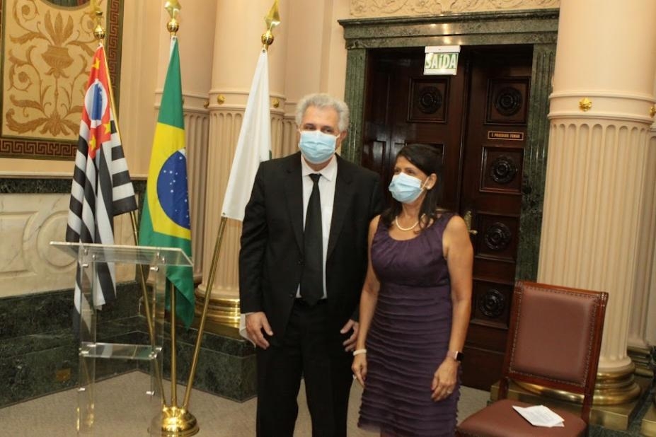 Médicos que se destacaram durante a pandemia são homenageados em Santos | Jornal da Orla