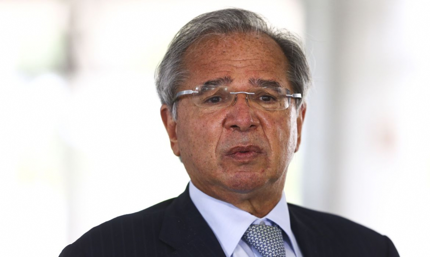 Randolfe protocola notícia-crime no STF contra Guedes e Campos Neto por offshores