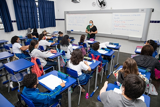 Alunos voltam às salas em 3ª fase do Plano de Retomada em PG