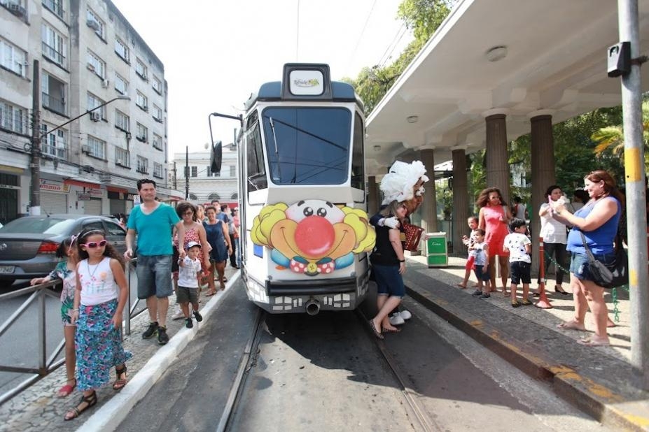 Bonde Brincar em Santos faz passeio no Dia das Crianças | Jornal da Orla