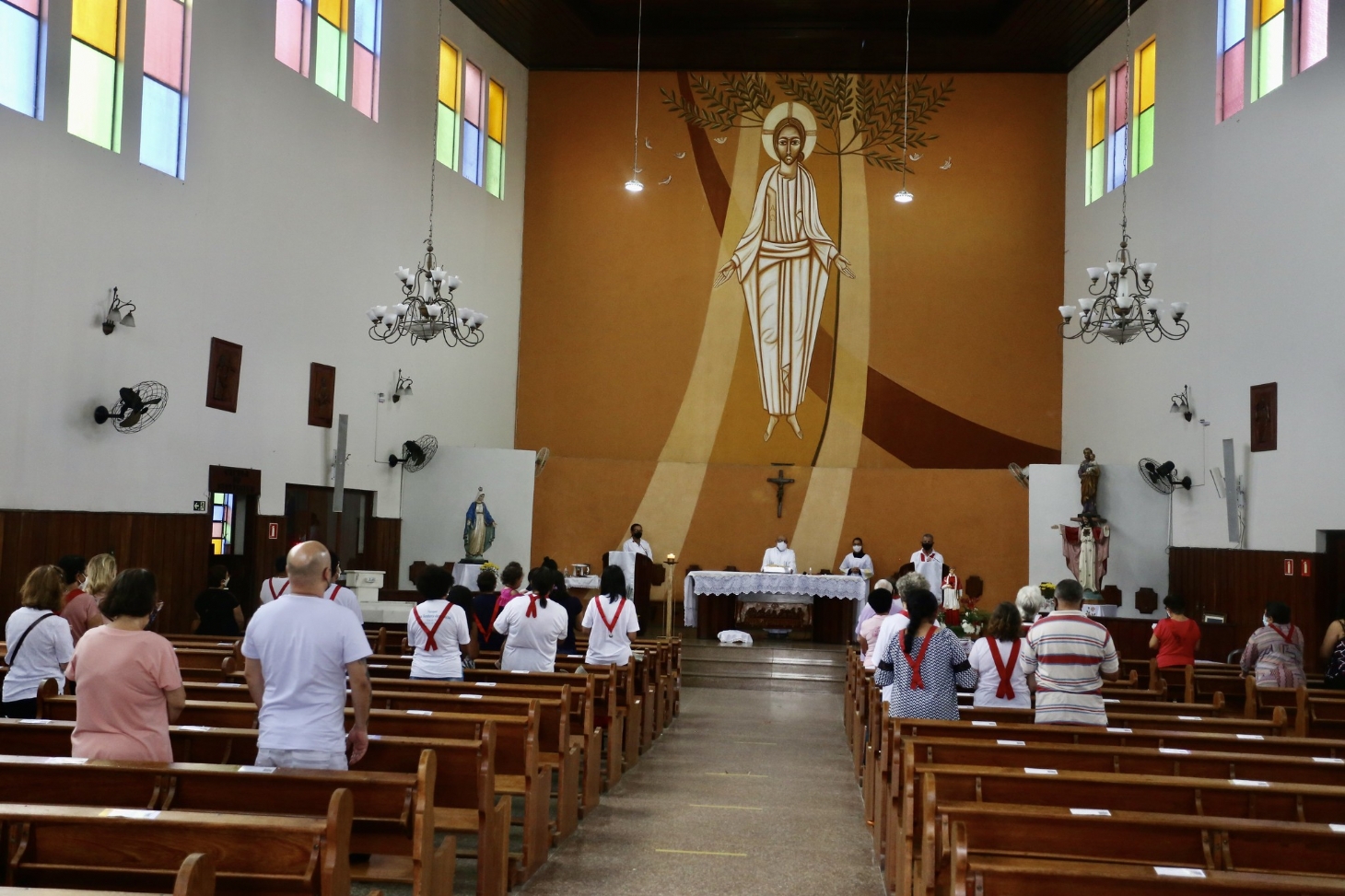 Paróquia em Guarujá realiza programação para celebrar Nossa Senhora das Graças | Jornal da Orla