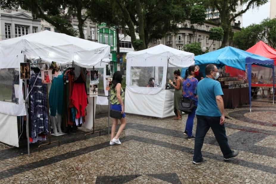 Sábado tem feira com artesanato exclusivo e gastronomia no Centro de Santos | Jornal da Orla