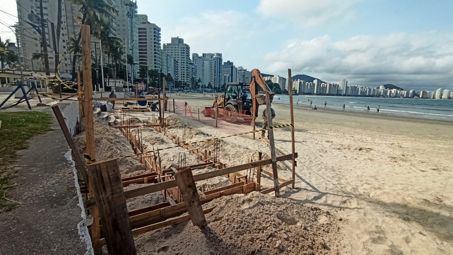 Em Guarujá, praias das Astúrias e Guaiúba ganham rampas de acessibilidade | Jornal da Orla