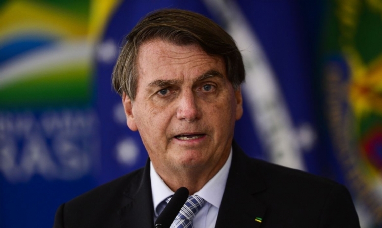Santistas fazem panelaço durante fala de Bolsonaro