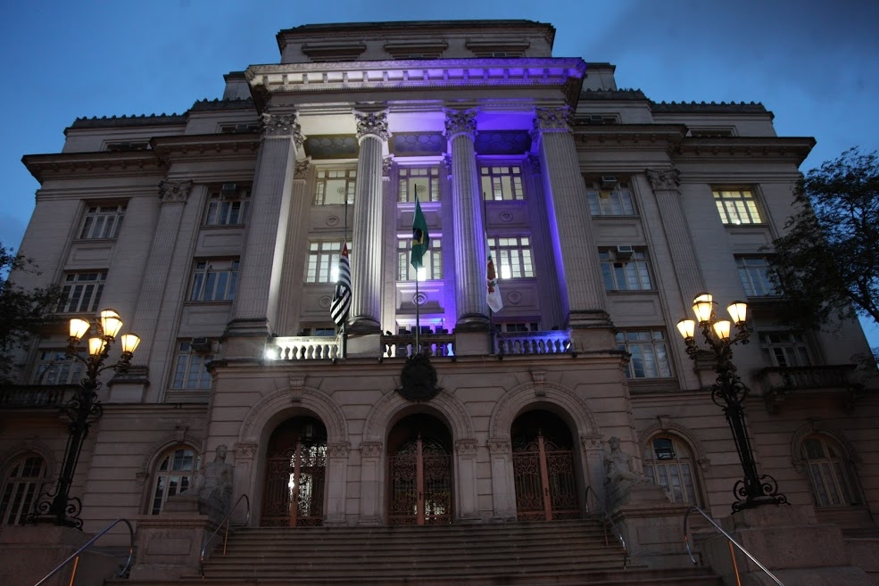 Santos homenageia o bicentenário da independência da Grécia
