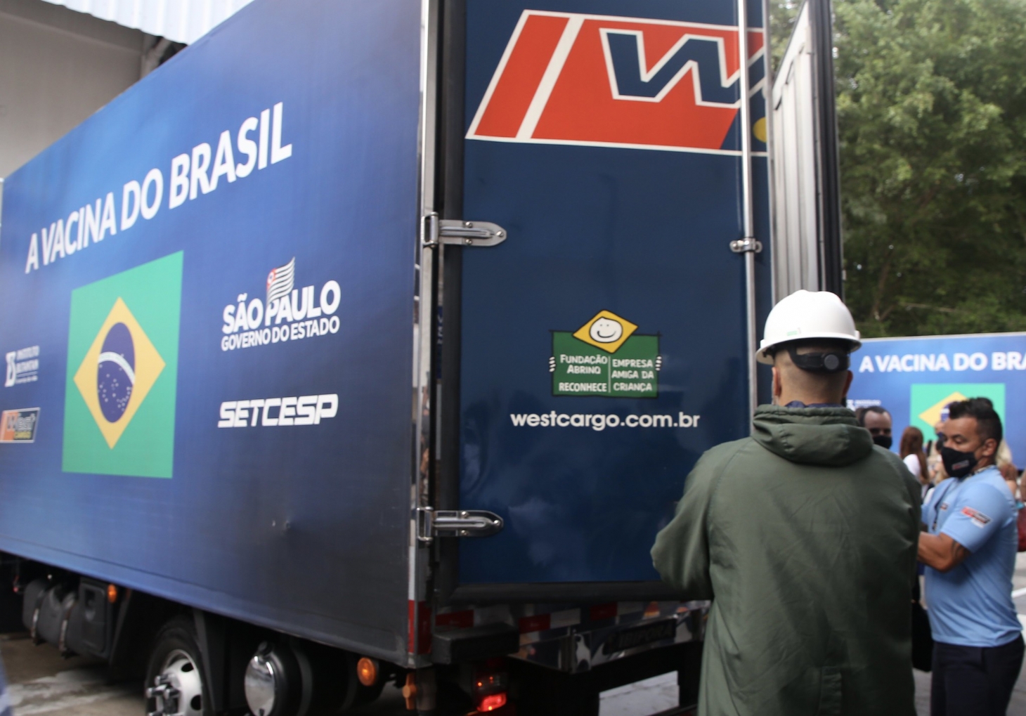 SP ultrapassa a marca de 36 milhões de doses entregues para o Brasil