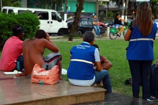 Comitê em Santos vai desenvolver plano de atendimento à população em situação de rua | Jornal da Orla