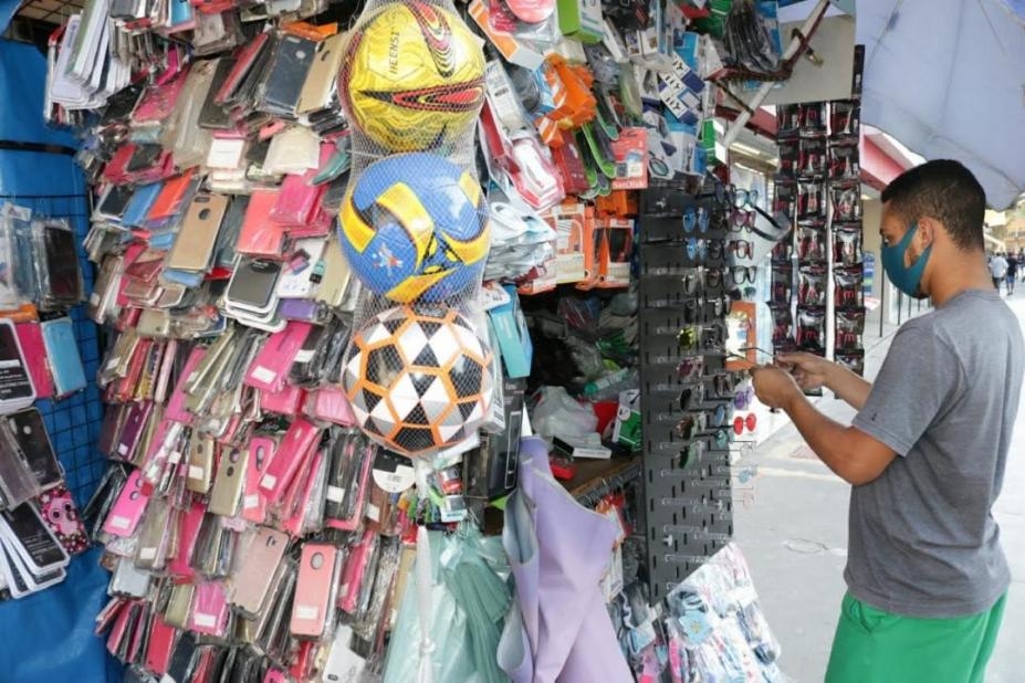 Aprovado projeto que isenta impostos de comerciantes e ambulantes de Santos | Jornal da Orla