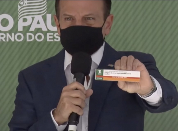 SP começa a produzir lote de 18 milhões de doses da Butanvac