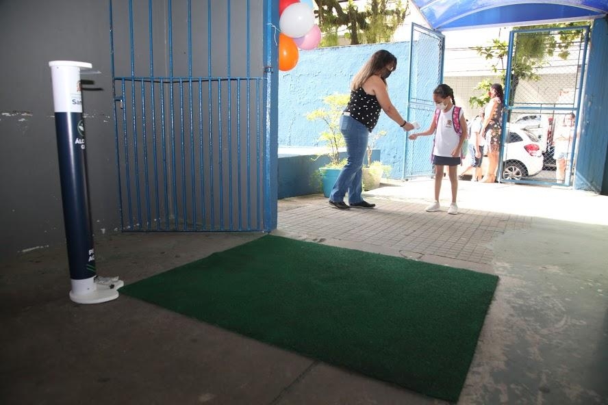Rede municipal de Santos volta em modo híbrido na segunda-feira