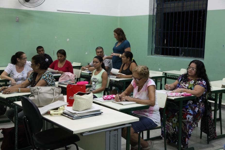 Educação de jovens e adultos em Santos segue com aulas remotas na próxima semana