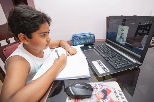 Escolas municipais de PG retornam com aulas online | Jornal da Orla