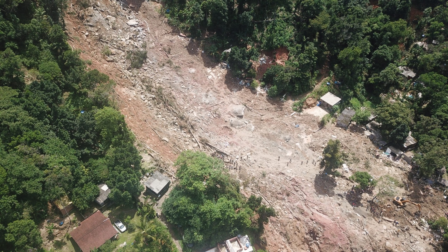 Guarujá reivindica ao Estado recursos para obras de contenção em morros