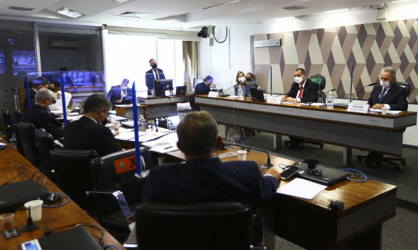 Secretária diz  na CPI que nunca foi orientada a defender uso da cloroquina