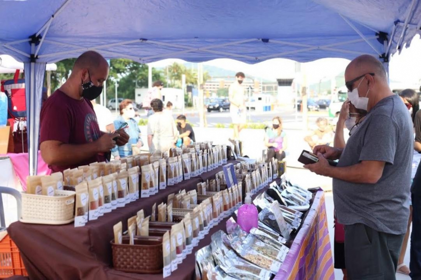 Praça do Aquário recebe feira de artesanato criativo no domingo
